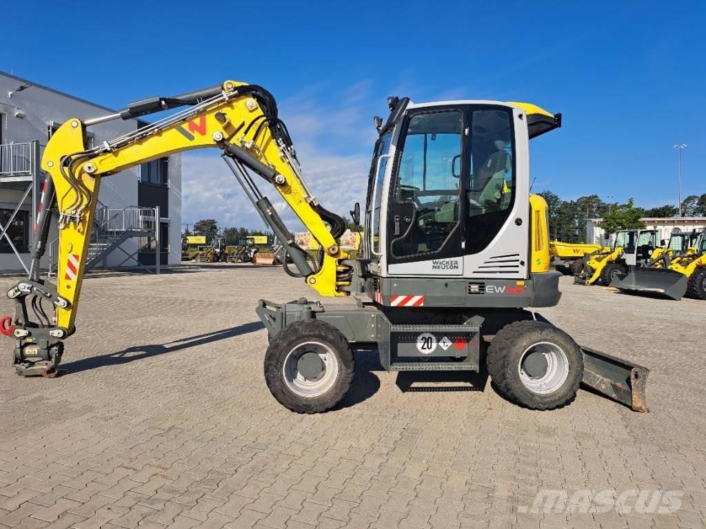 Wacker Neuson EW65 Excavadoras de ruedas