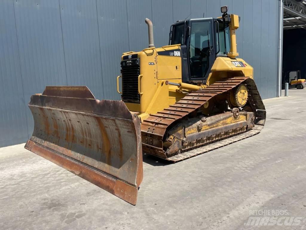 CAT D6N LGP Buldozer sobre oruga