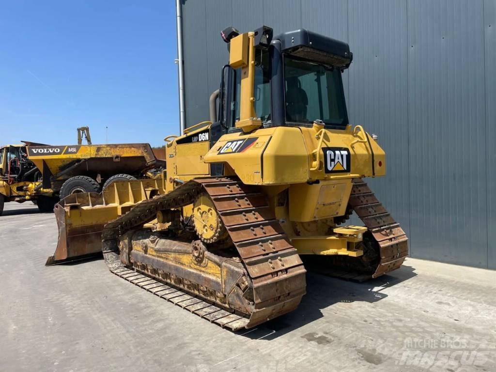 CAT D6N LGP Buldozer sobre oruga