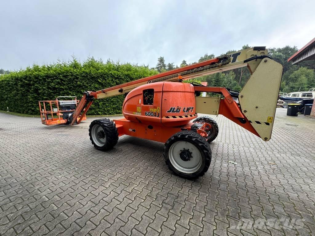 JLG 600 AJ Plataforma de trabajo articulada