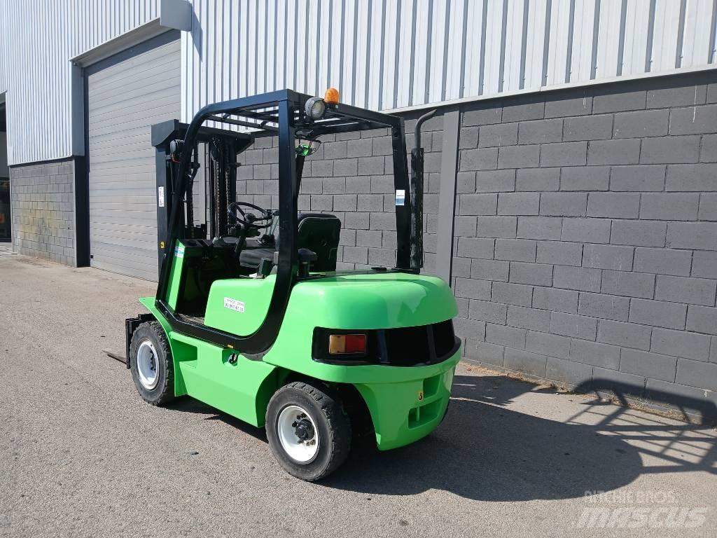 Clark CMP 25 Carretillas diesel