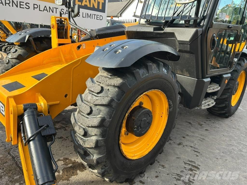 JCB 535-125 Hiviz Carretillas telescópicas