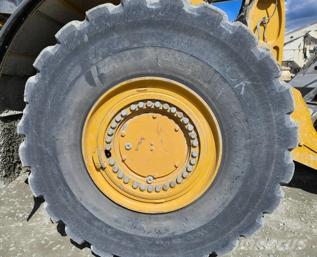 CAT 982 M Cargadoras sobre ruedas