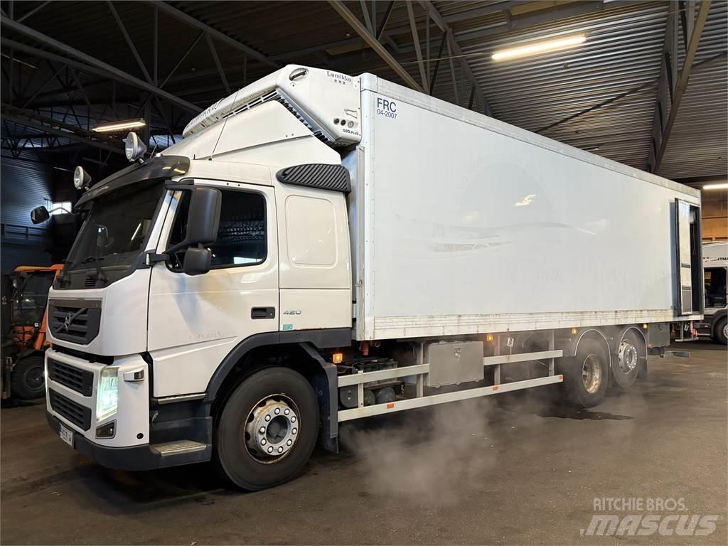 Volvo FM13 6x2 Camiones caja cerrada