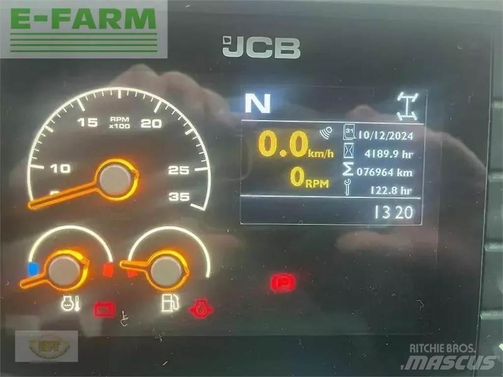 JCB fastrac 4220 Tractores