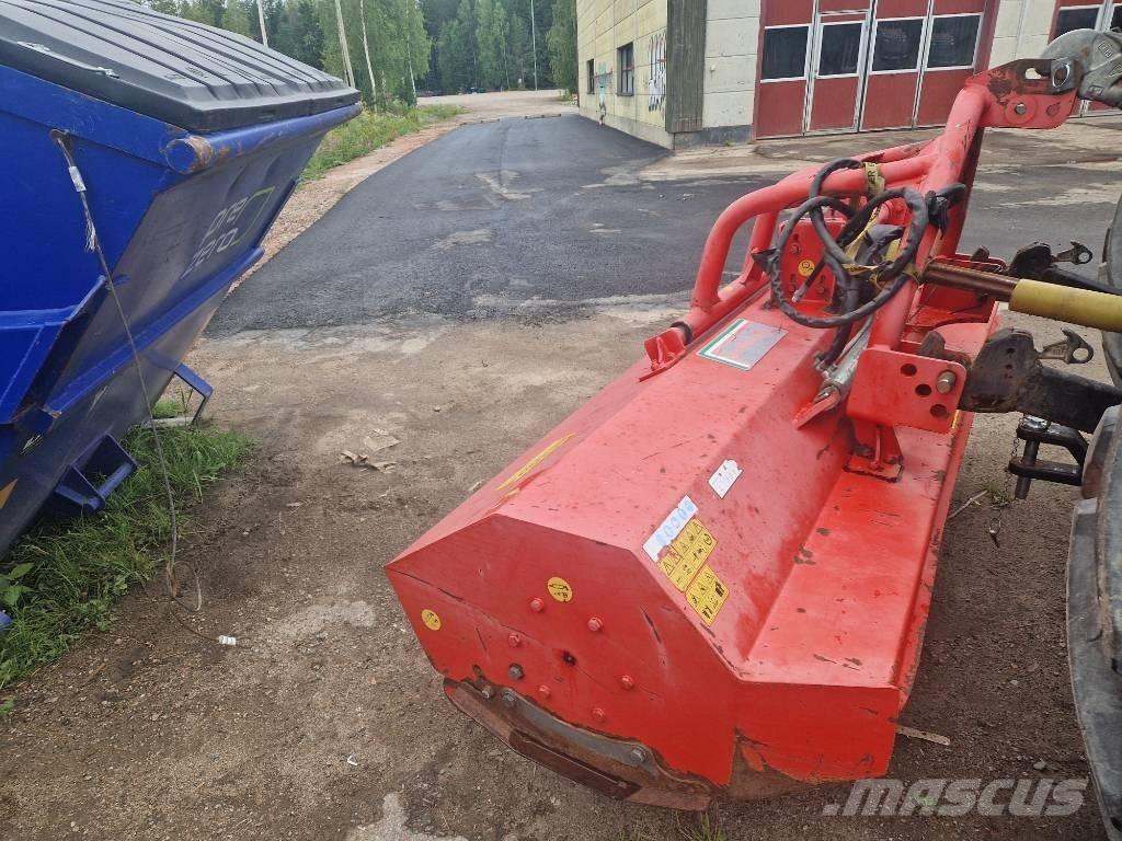 Dragone VL240 Segadoras y cortadoras de hojas para pastos