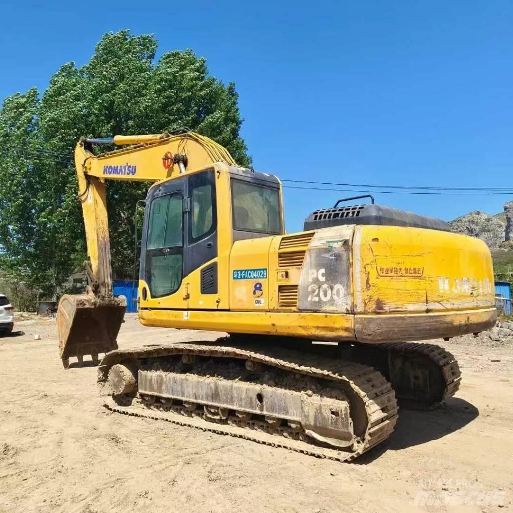 Komatsu PC 200-8 Excavadoras de cadenas