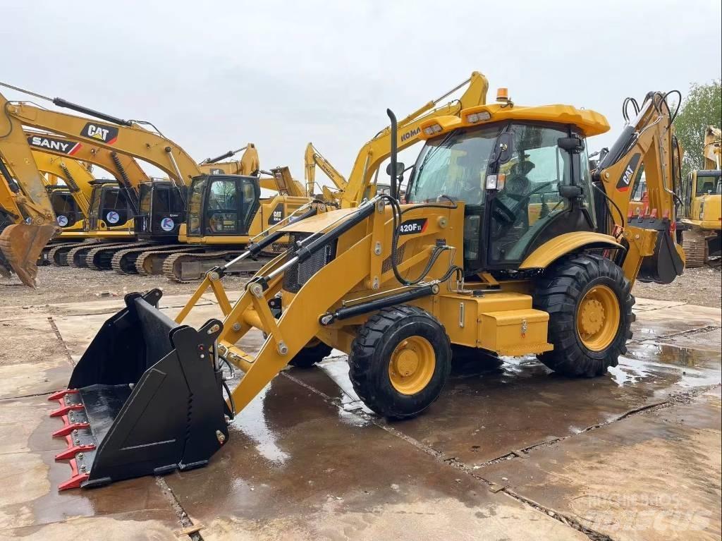 CAT 420 F II Retrocargadoras