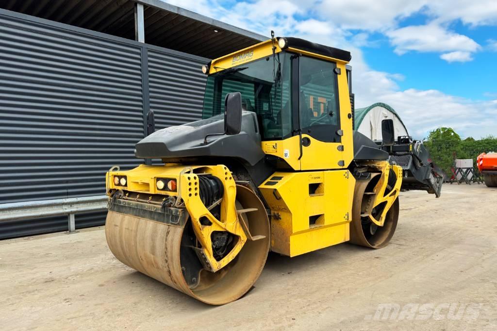 Bomag BW 174 AP-4V Rodillos de doble tambor