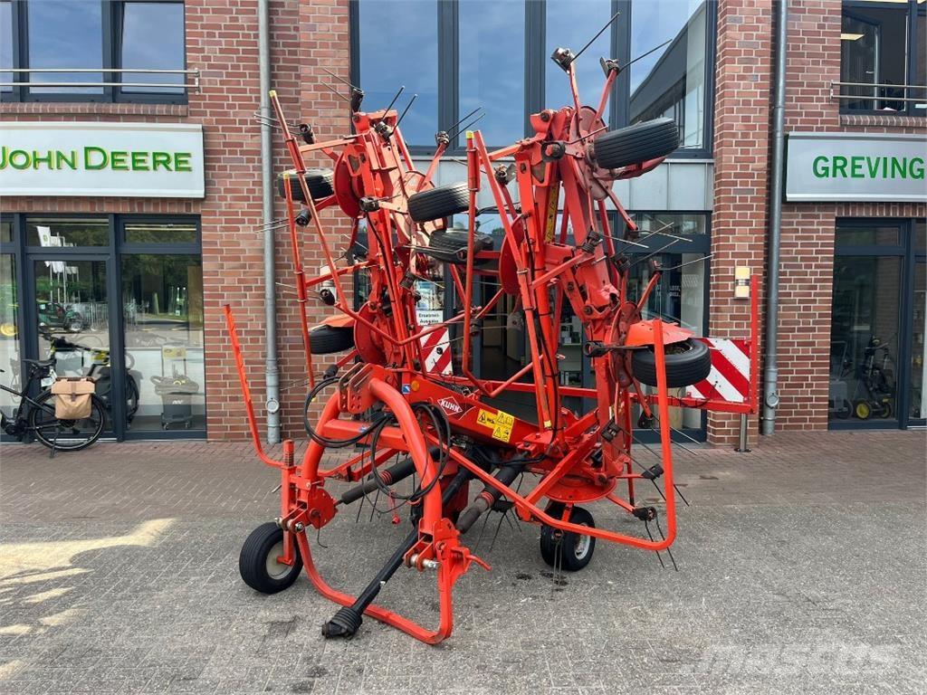 Kuhn GF8702 defekt Rastrillos y henificadores