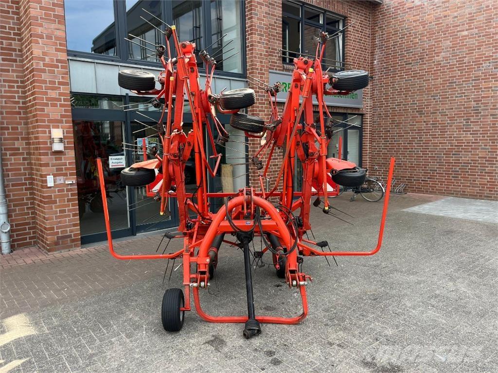 Kuhn GF8702 defekt Rastrillos y henificadores