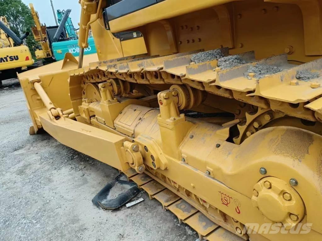 Shantui D22 Buldozer sobre oruga