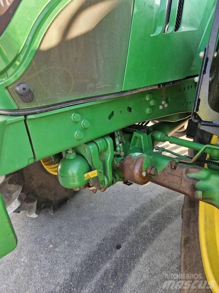 John Deere 6215 R Tractores