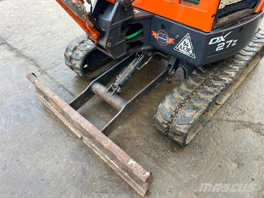 Doosan DX 27 Z Mini excavadoras < 7t