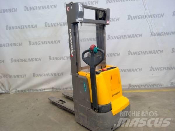 Jungheinrich EJC 112 Apiladores eléctricos