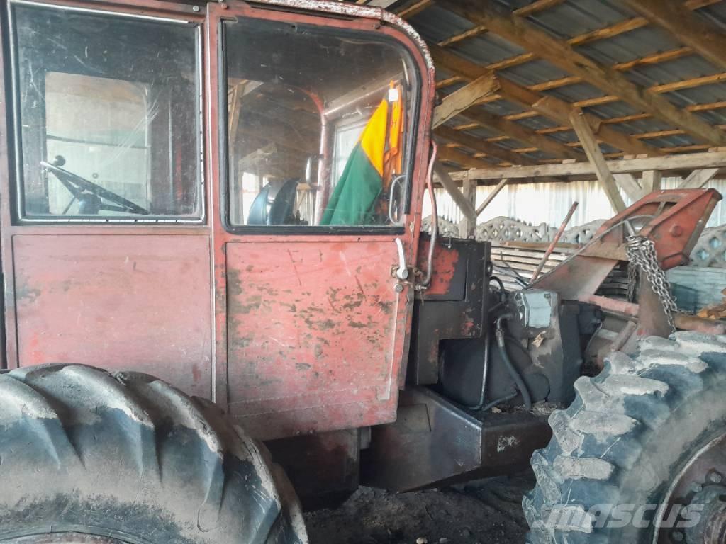 LKT 80 Arrastrador de troncos