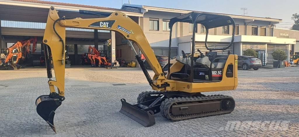 CAT 302.5 Mini excavadoras < 7t