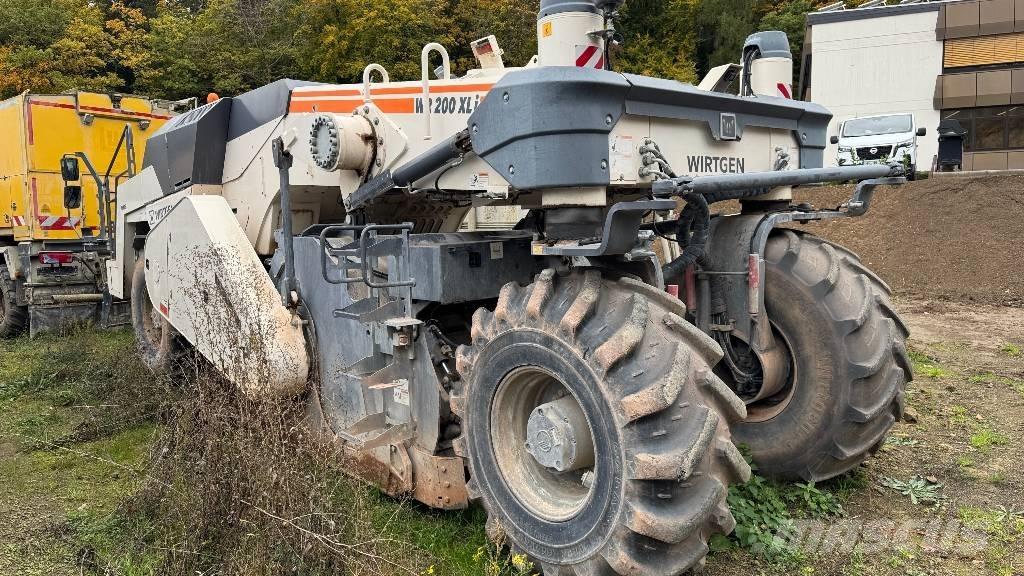 Wirtgen WR200i Equipos para la estabilización de suelos y reciclaje de asfalto