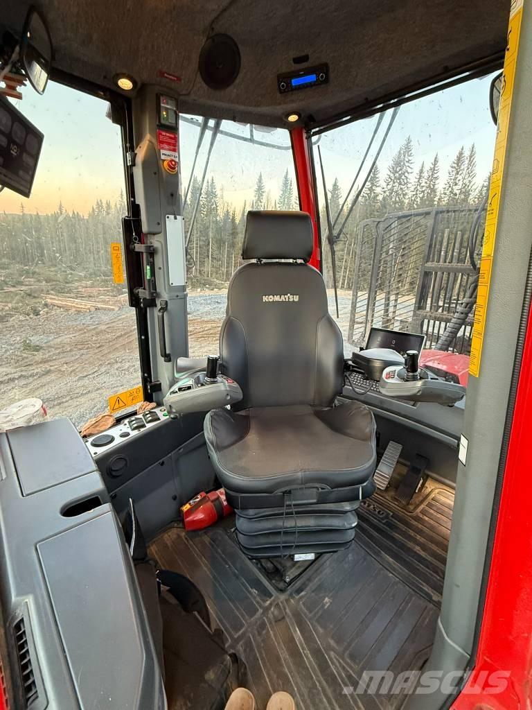 Komatsu 895 Autocargadoras