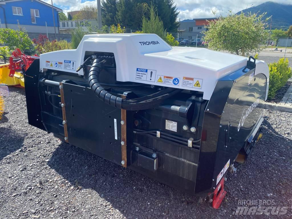  TROMBIA 220 Barredoras