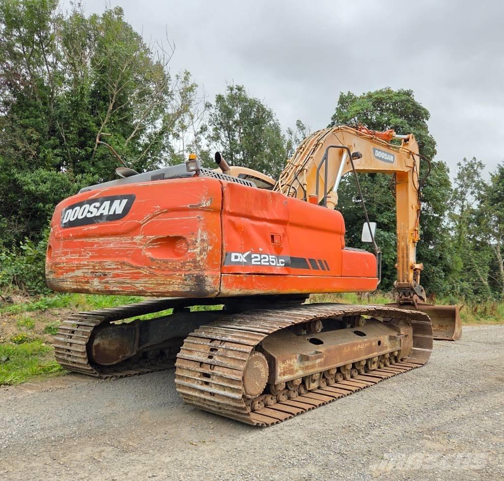 Doosan DX 225 LC Excavadoras de cadenas