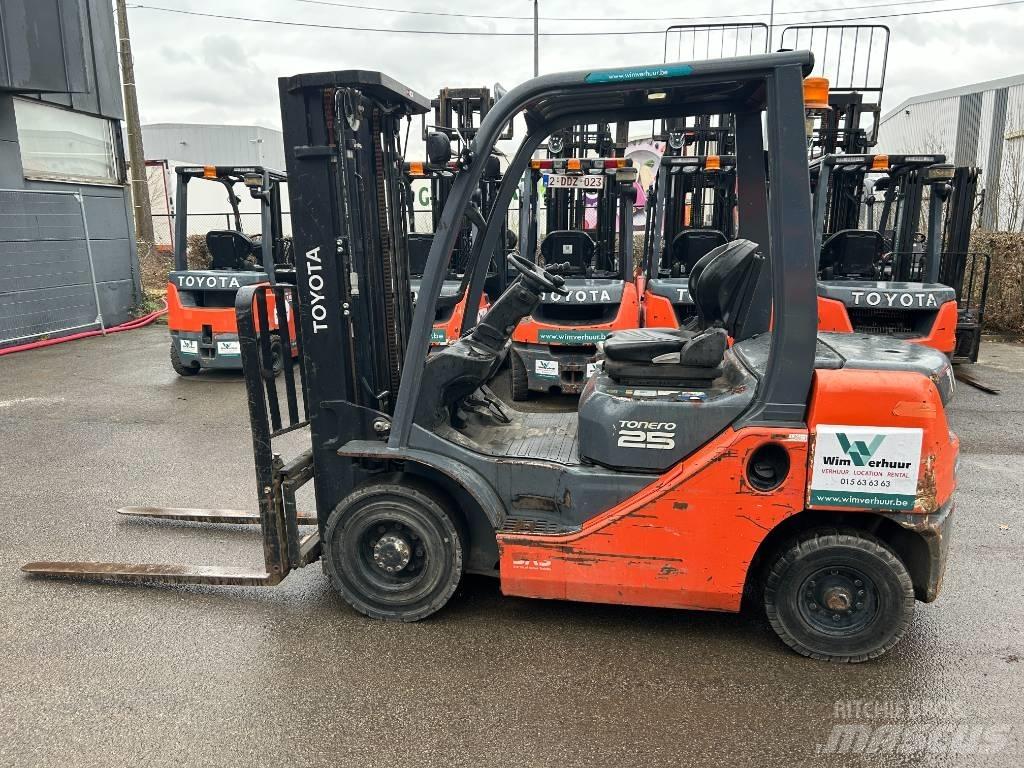 Toyota 02-8 FDF 25 Carretillas diesel