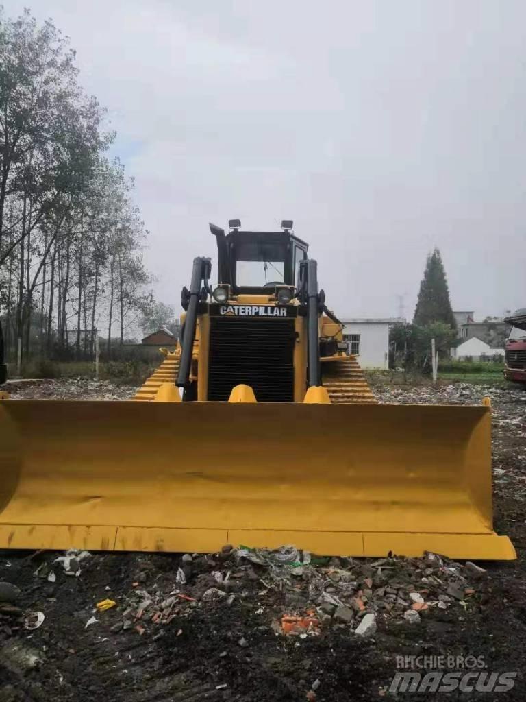 CAT D 6 H Buldozer sobre oruga