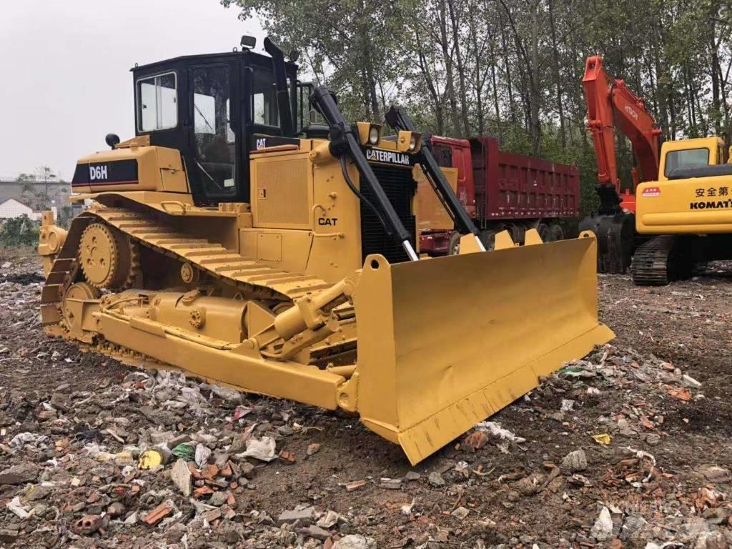 CAT D 6 H Buldozer sobre oruga