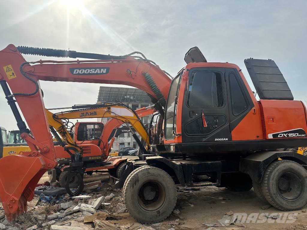 Doosan DH 150 W-7 Excavadoras de ruedas