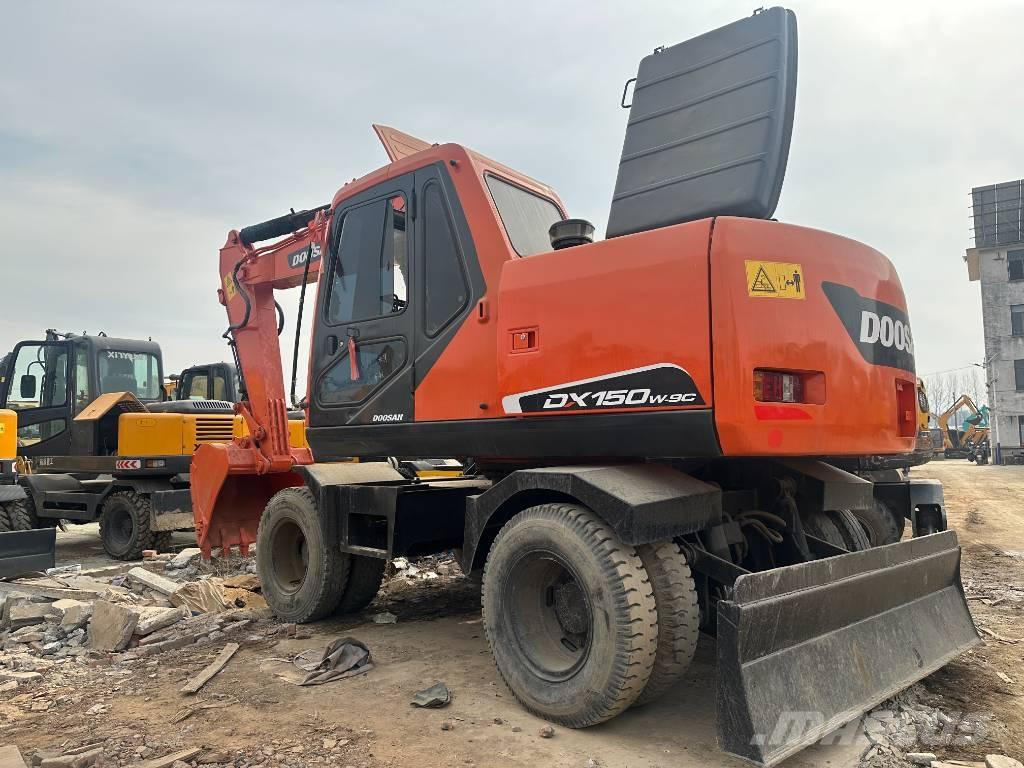 Doosan DH 150 W-7 Excavadoras de ruedas