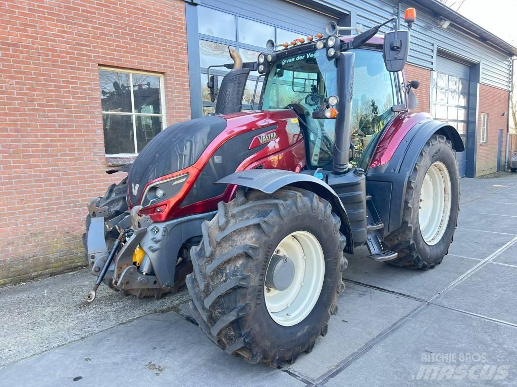 Valtra T 174 Versu Tractores