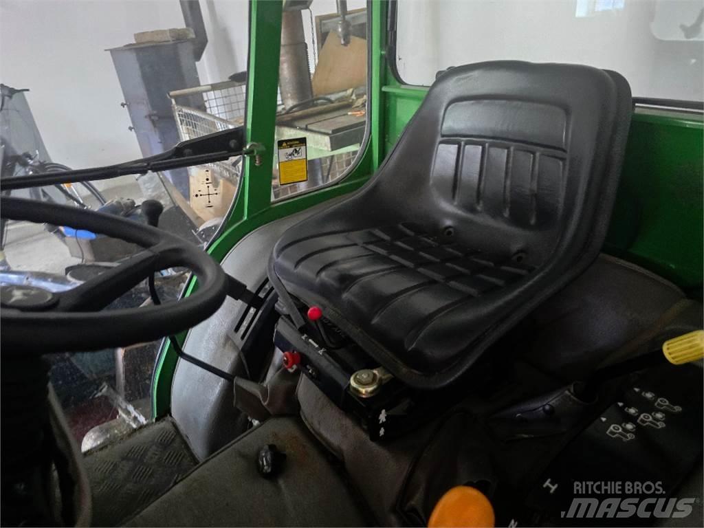 John Deere 4110 Tractores