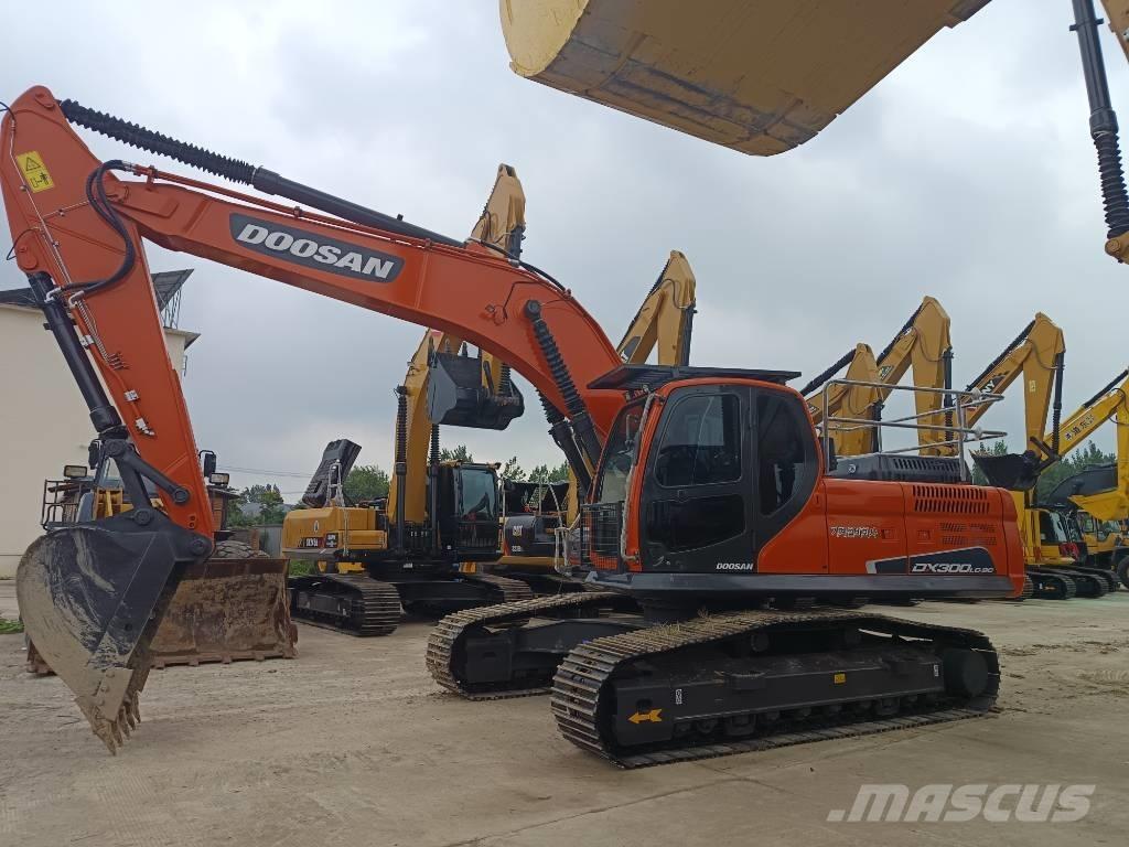 Doosan DX 300 LC Excavadoras de cadenas