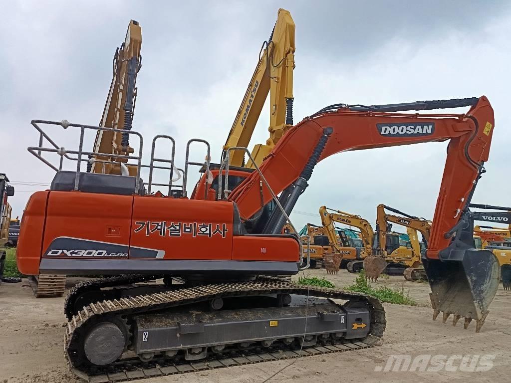 Doosan DX 300 LC Excavadoras de cadenas