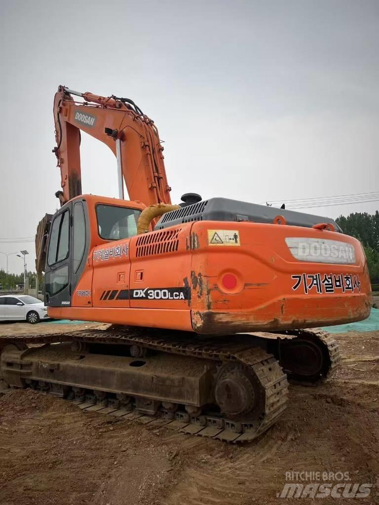 Doosan DX300LCA Excavadoras de cadenas