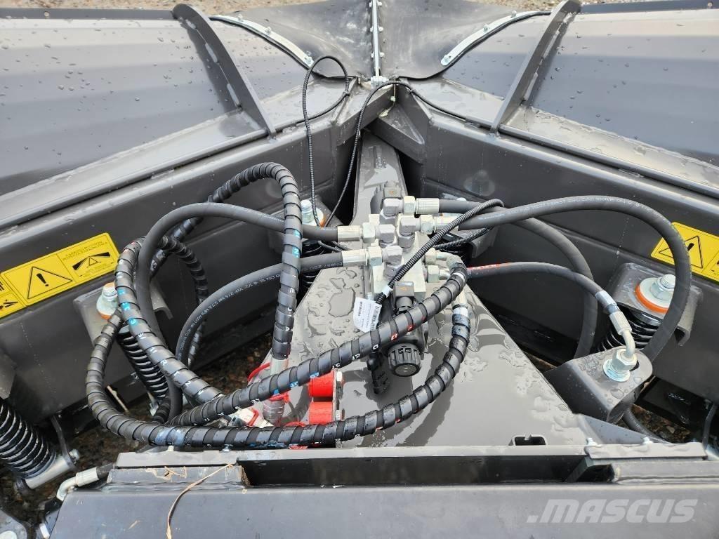 Pronar PUV 3300 M Láminas y cuñas quitanieves