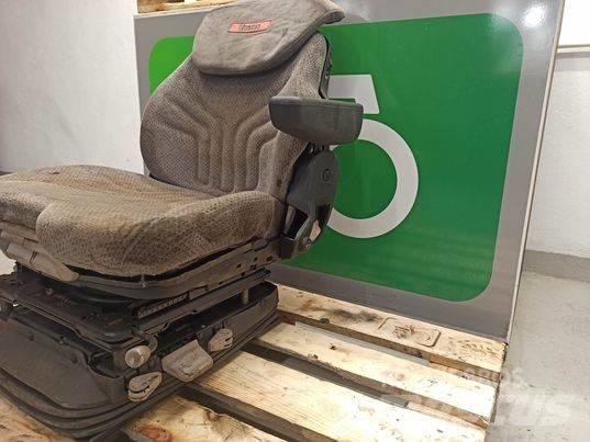 Valtra N 163 chair Cabina