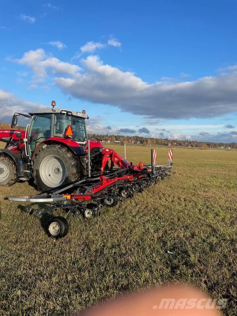 Vicon FANEX 904 Rastrillos y henificadores