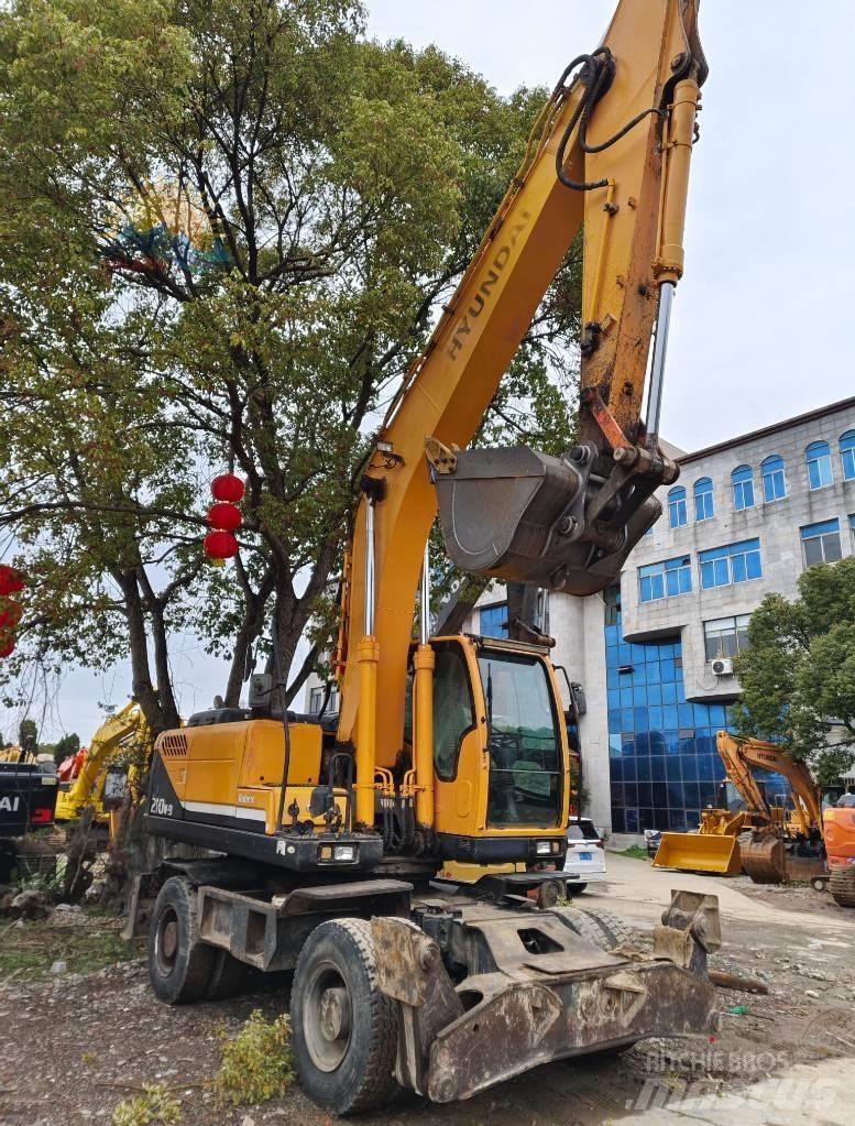 Hyundai R210W-9 Excavadoras de ruedas