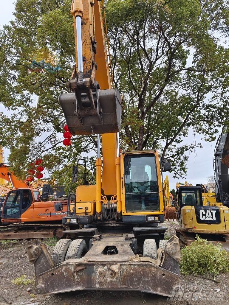 Hyundai R210W-9 Excavadoras de ruedas