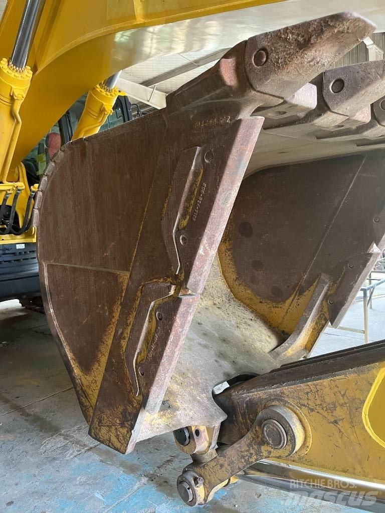 Komatsu PC 450 LC-8 Excavadoras de cadenas