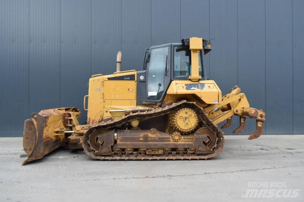 CAT D6N XL Buldozer sobre oruga