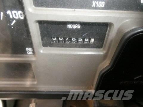 International 4700 Vehículos - Taller