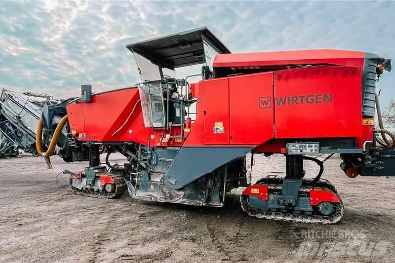 Wirtgen W220 Otros camiones