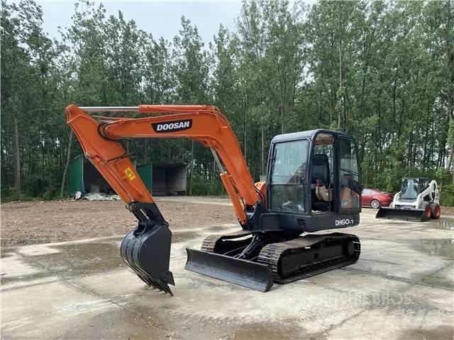 Doosan DH 60-7 Mini excavadoras < 7t