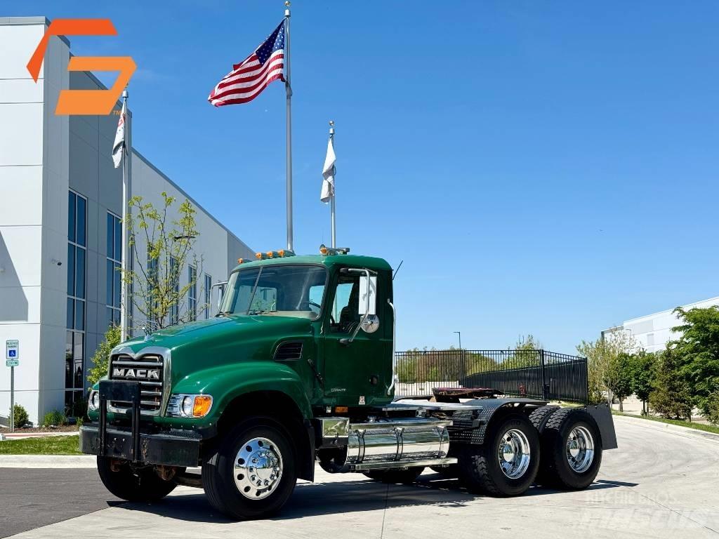 Mack Granite CV713 Cabezas tractoras