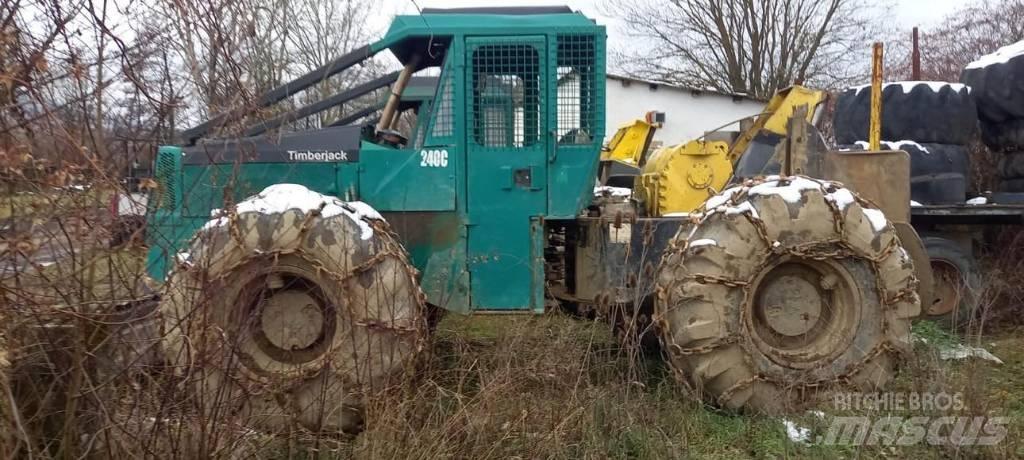 Timberjack 240 C Arrastrador de troncos