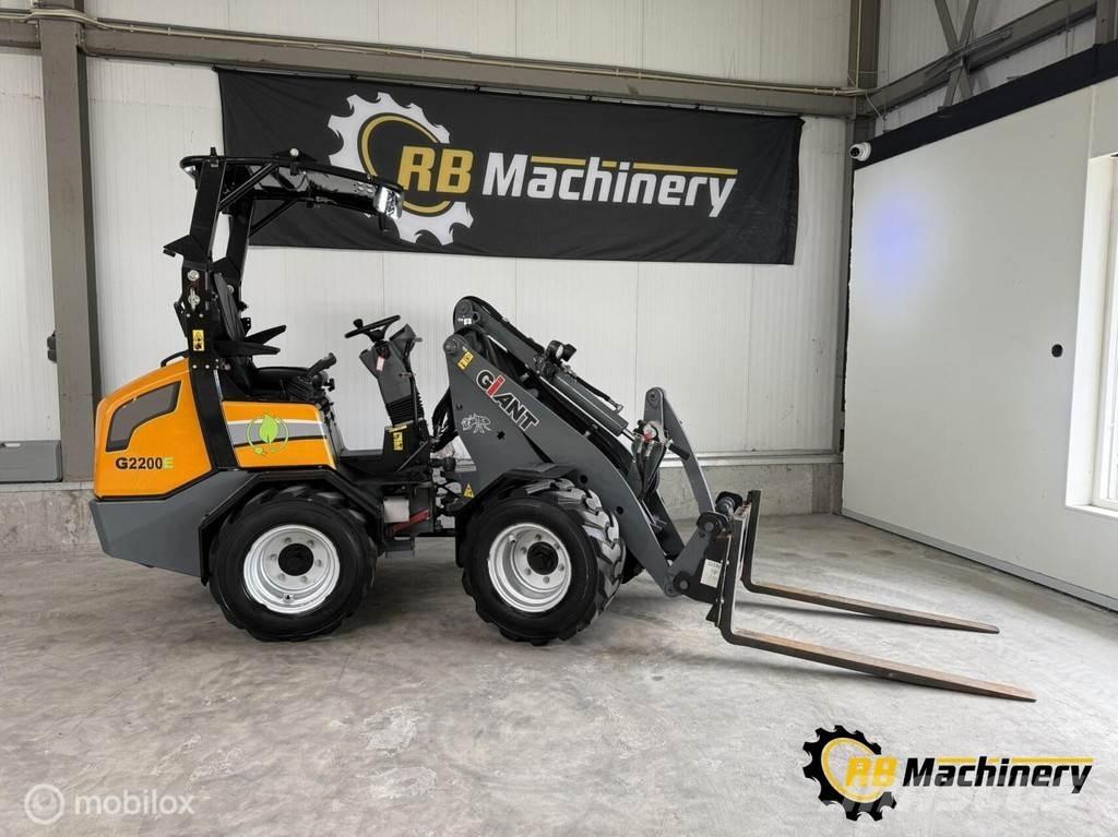 GiANT G2200E Cargadoras sobre ruedas