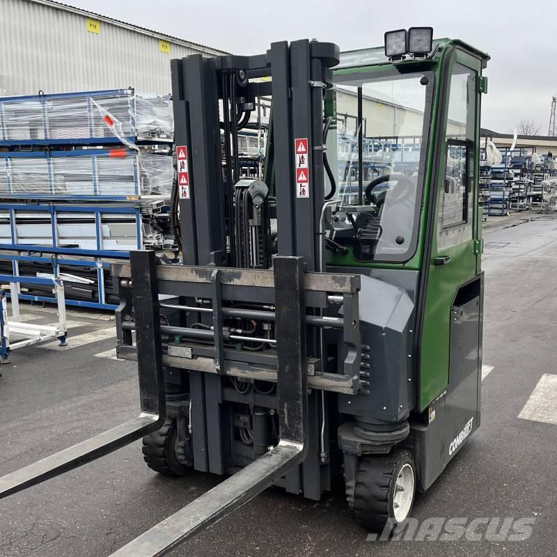 Combilift CBE 2500 4 vías o cuatro caminos