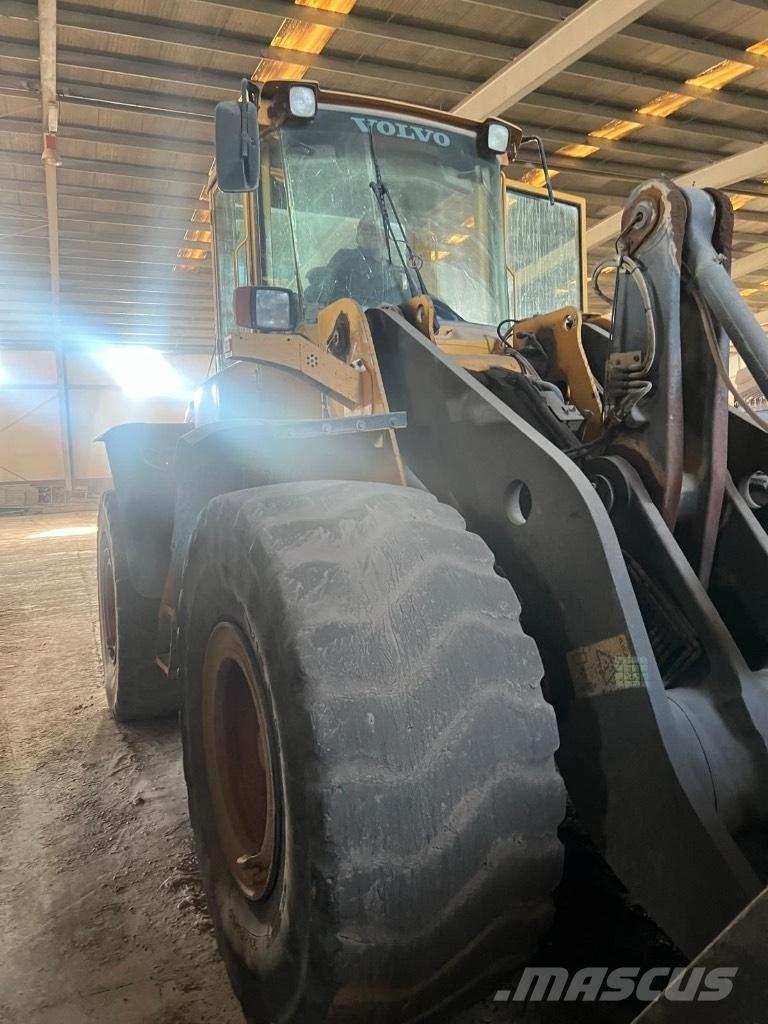 Volvo L 120 E Cargadoras sobre ruedas